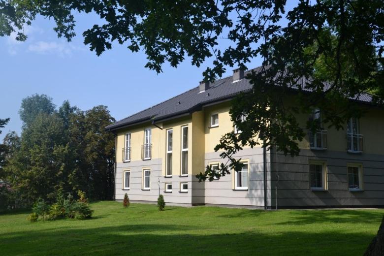 Park Hotel Dobrodzien Екстериор снимка